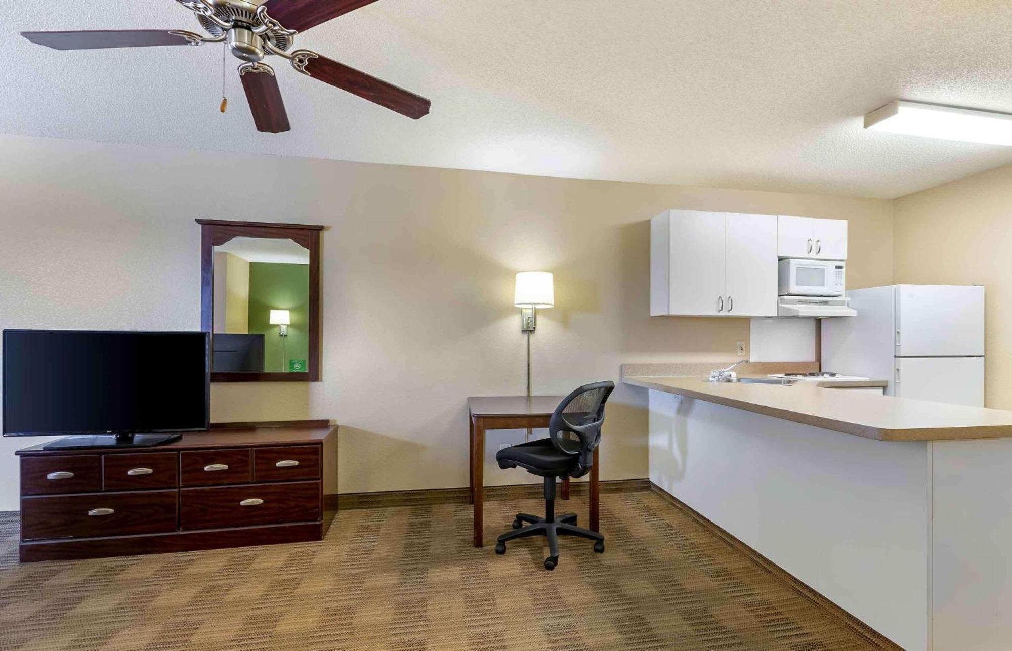 Extended Stay America Select Suites - Des Moines - Urbandale Clive Exterior foto